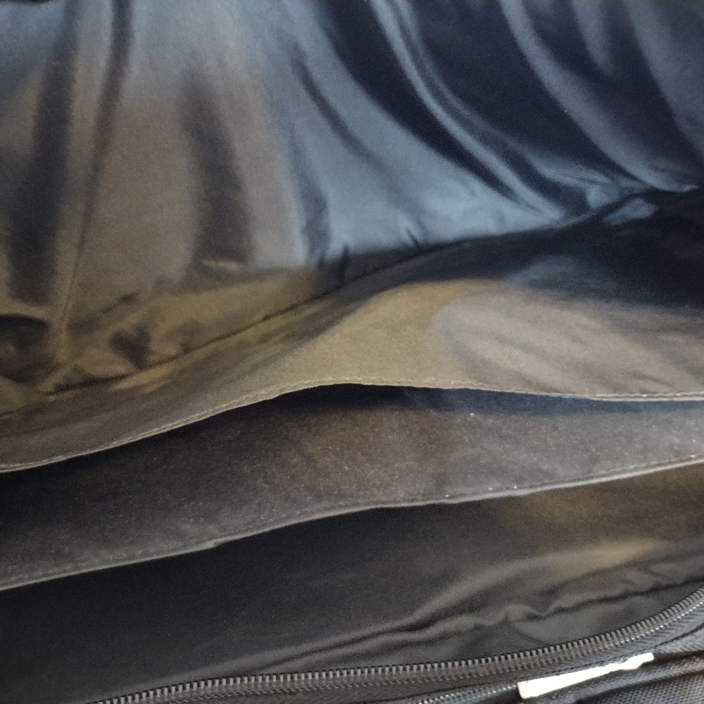 Fellowes Multi-Function Computer Bag - Picture 4 of 4